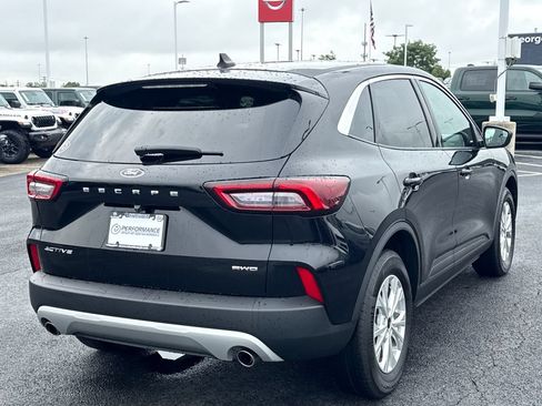 Used 2023 Ford Escape Active AWD/4WD image 3