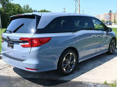 Used 2023 Honda Odyssey Elite image 5