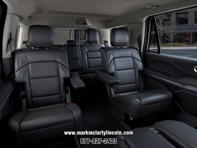 New 2027 Lincoln Navigator Premiere AWD/4WD image 11