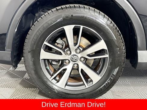 Used 2018 Toyota RAV4 XLE w/ Plus Extra Value Package image 4