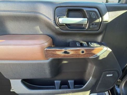 Used 2021 Chevrolet Silverado 3500 High Country image 19