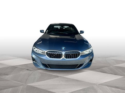 Used 2025 BMW 330i Sedan RWD image 3