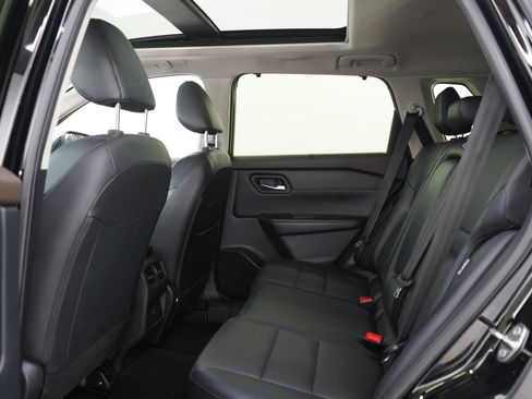 Used 2023 Nissan Rogue SV w/ SV Premium B Package AWD/4WD image 21