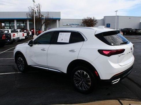 Used 2024 Buick Envision Preferred image 9