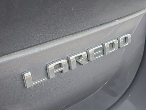 Used 2023 Jeep Grand Cherokee L Laredo AWD/4WD image 44