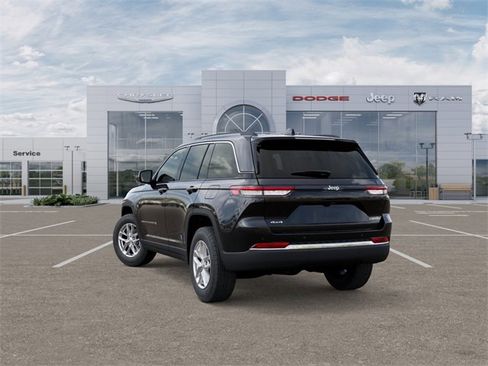 New 2025 Jeep Grand Cherokee Laredo X w/ Luxury Tech Group I image 3