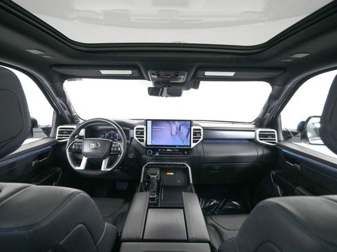Used 2023 Toyota Sequoia Platinum AWD/4WD image 15