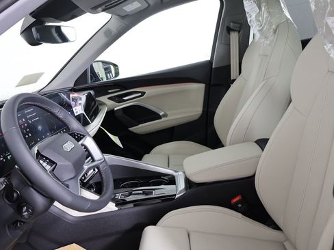New 2025 Audi Q5 Premium Plus image 19