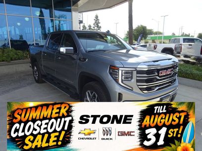 New 2026 GMC Sierra 1500 SLT w/ SLT Premium Package