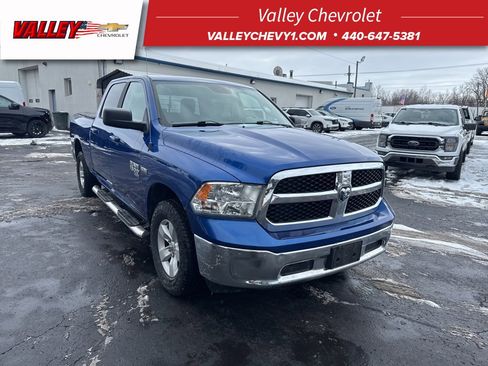 Used 2019 RAM 1500 Classic SLT image 1