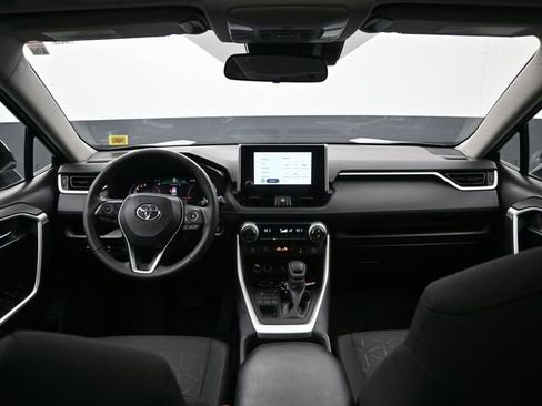 Certified 2024 Toyota RAV4 XLE w/ Convenience Package image 31