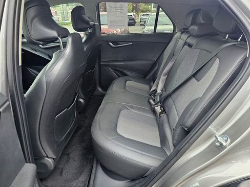 Certified 2023 Kia Niro Wind FWD image 22