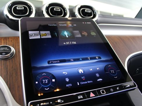 Used 2026 Mercedes-Benz GLC 300 4MATIC image 16