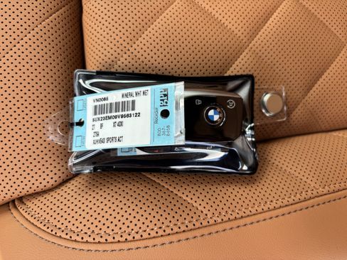 New 2027 BMW X7 xDrive40i w/ M Sport Package AWD/4WD image 38