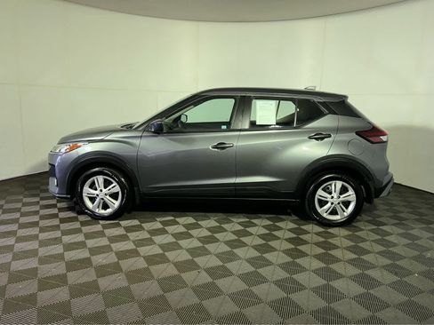 Certified 2025 Nissan Kicks Play S FWD image 4