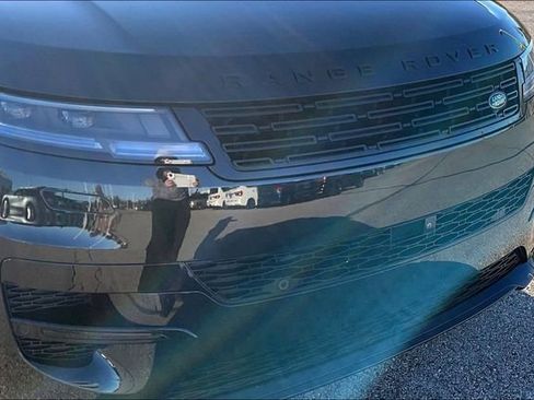 Used 2024 Land Rover Range Rover Sport Dynamic SE image 28