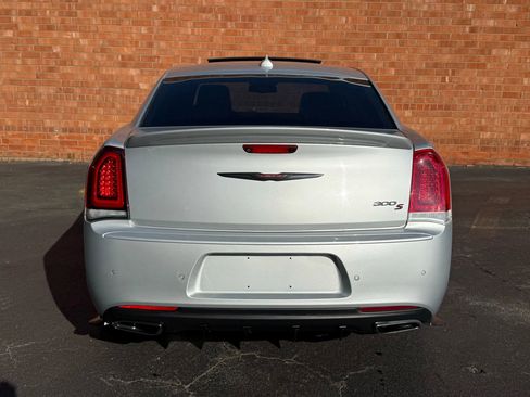 Used 2021 Chrysler 300 S w/ S Model Appearance Package image 10