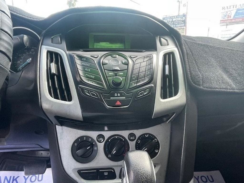 Used 2013 Ford Focus SE FWD image 10