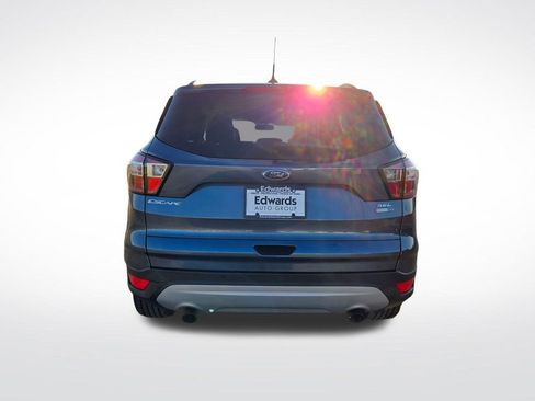 Used 2018 Ford Escape SEL image 4