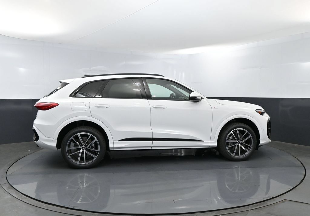New 2026 Audi Q5 Premium Plus AWD/4WD image 4