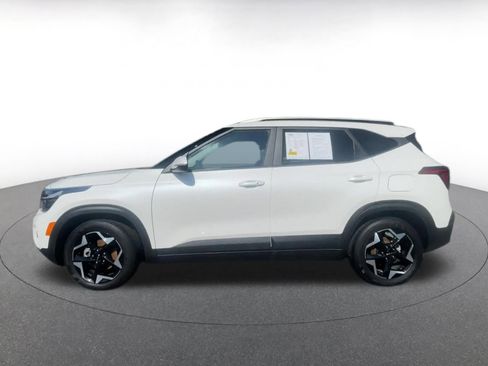 Used 2025 Kia Seltos S image 7