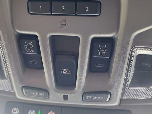 Used 2021 GMC Sierra 2500 Denali w/ Denali Ultimate Package image 42