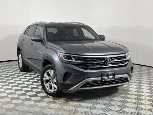 Used 2020 Volkswagen Atlas Cross Sport S FWD image 2