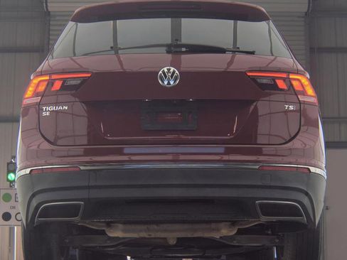Used 2018 Volkswagen Tiguan SE image 4