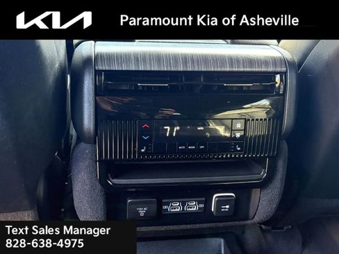 Used 2024 Jeep Wagoneer Series II image 23