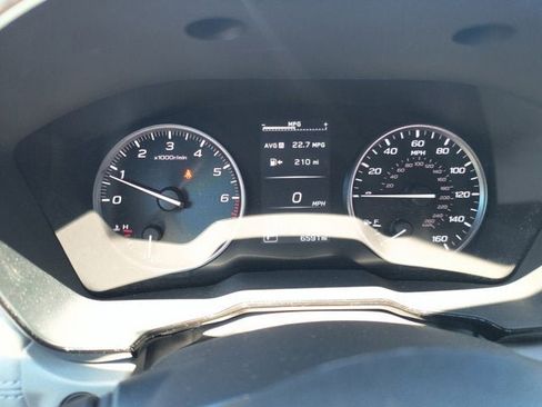 Certified 2025 Subaru Outback Premium AWD/4WD image 11