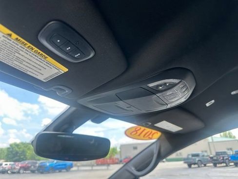Used 2018 Chrysler Pacifica Touring Plus w/ S Appearance Package FWD image 31