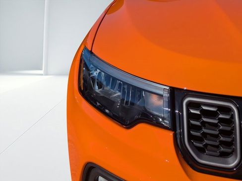 New 2026 Jeep Compass Latitude image 8