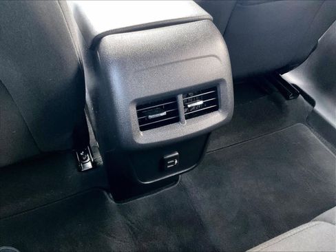 Used 2023 Chevrolet Equinox LT AWD/4WD image 27