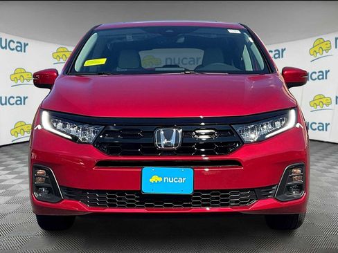 New 2026 Honda Odyssey Touring image 3