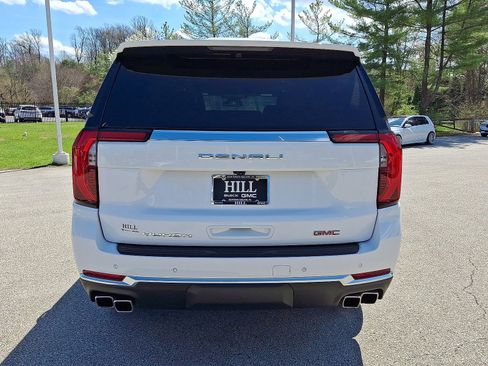 Used 2025 GMC Yukon Denali w/ Sun & Power Step Package AWD/4WD image 23