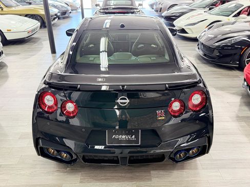 Used 2024 Nissan GT-R w/ T-Spec Takumi Edition image 17