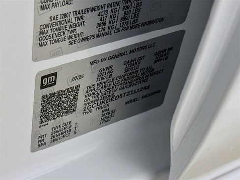 Certified 2026 Chevrolet Silverado 1500 LT image 30