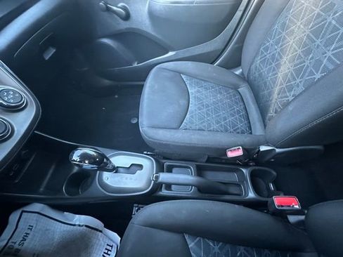 Used 2022 Chevrolet Spark LS image 22