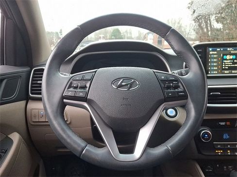 Used 2020 Hyundai Tucson Limited image 19