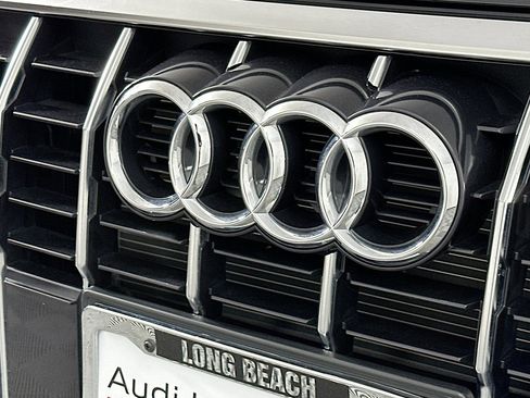 Used 2025 Audi Q3 2.0T Premium w/ Convenience Package image 15