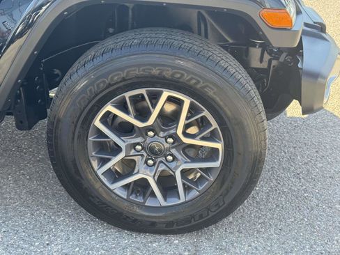 Certified 2024 Jeep Wrangler Unlimited Sahara AWD/4WD image 8
