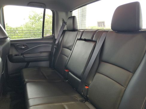 Used 2017 Honda Ridgeline RTL-T image 8