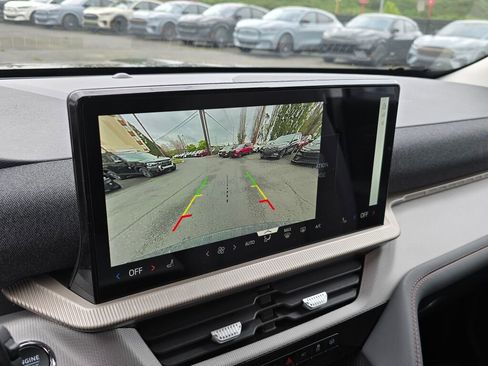 New 2026 Ford Explorer Active AWD/4WD image 21