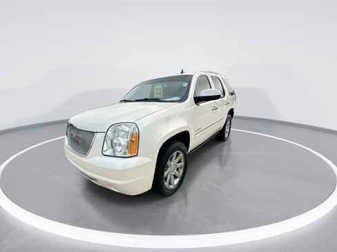 Certified 2014 GMC Yukon Denali AWD/4WD image 4