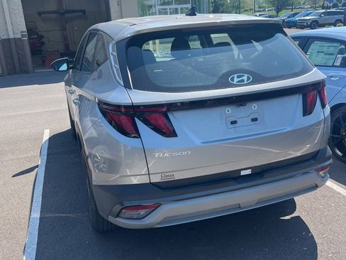 Used 2025 Hyundai Tucson SE FWD image 6