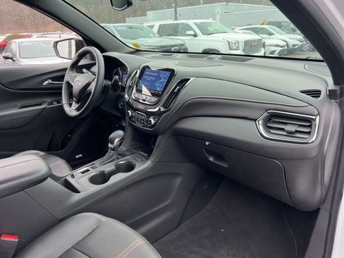 Used 2023 Chevrolet Equinox Premier image 30