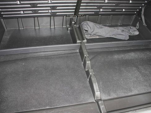 Used 2016 Chevrolet Suburban LTZ image 51