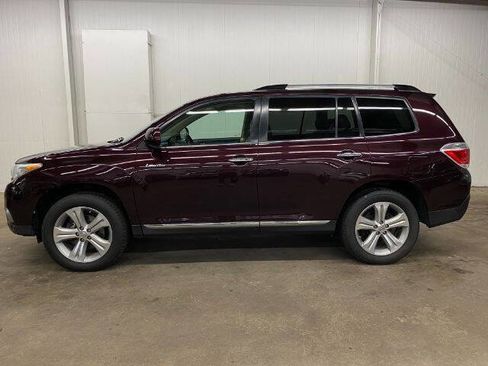 Used 2013 Toyota Highlander Limited image 2