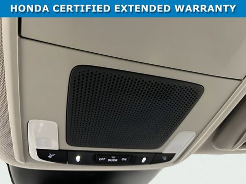Used 2025 Honda Pilot EX-L image 27
