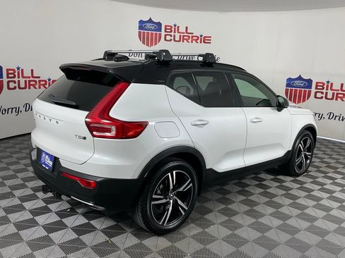 Used 2019 Volvo XC40 T5 R-Design AWD/4WD image 3